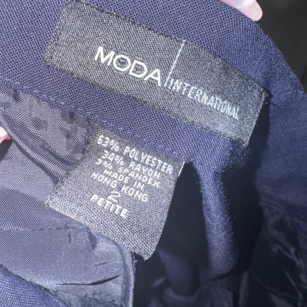 Moda International - Picture 3 of 3